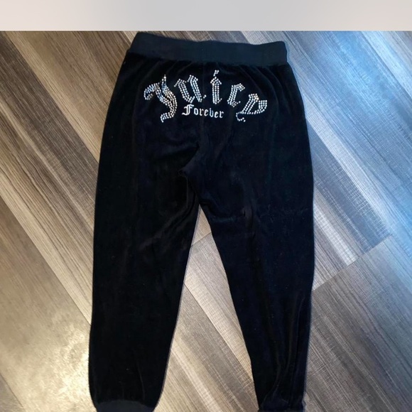 Juicy Couture Black Velour Tracksuit - Picture 2 of 8